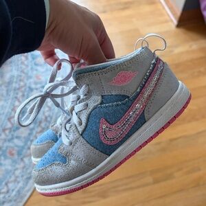 Nike Kids Light Blue & Pink High-Top Sneakers